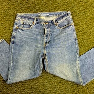 Old Navy High Rise Slouchy Straight Jeans.  Never been worn. 26.5 inseam
